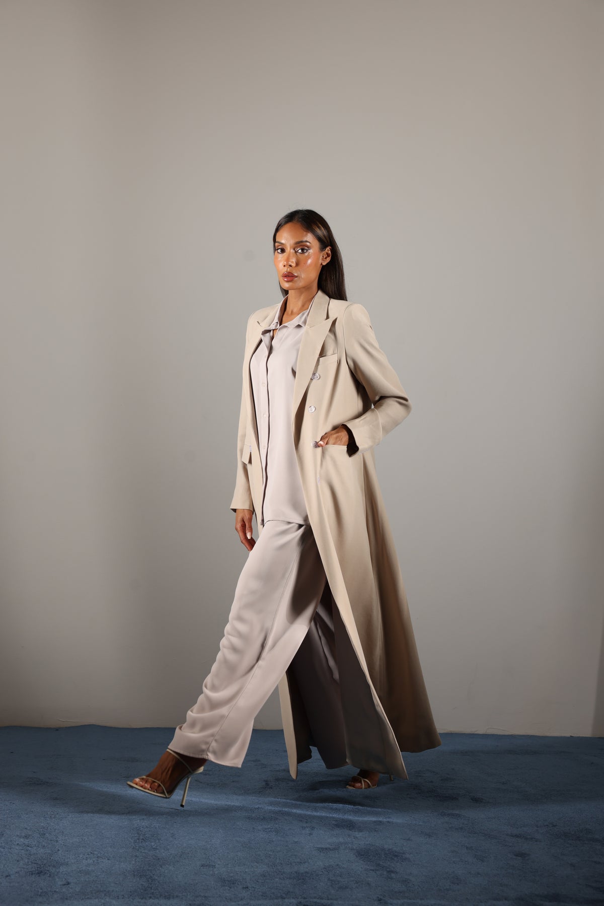 Sandstone Tailored Abaya