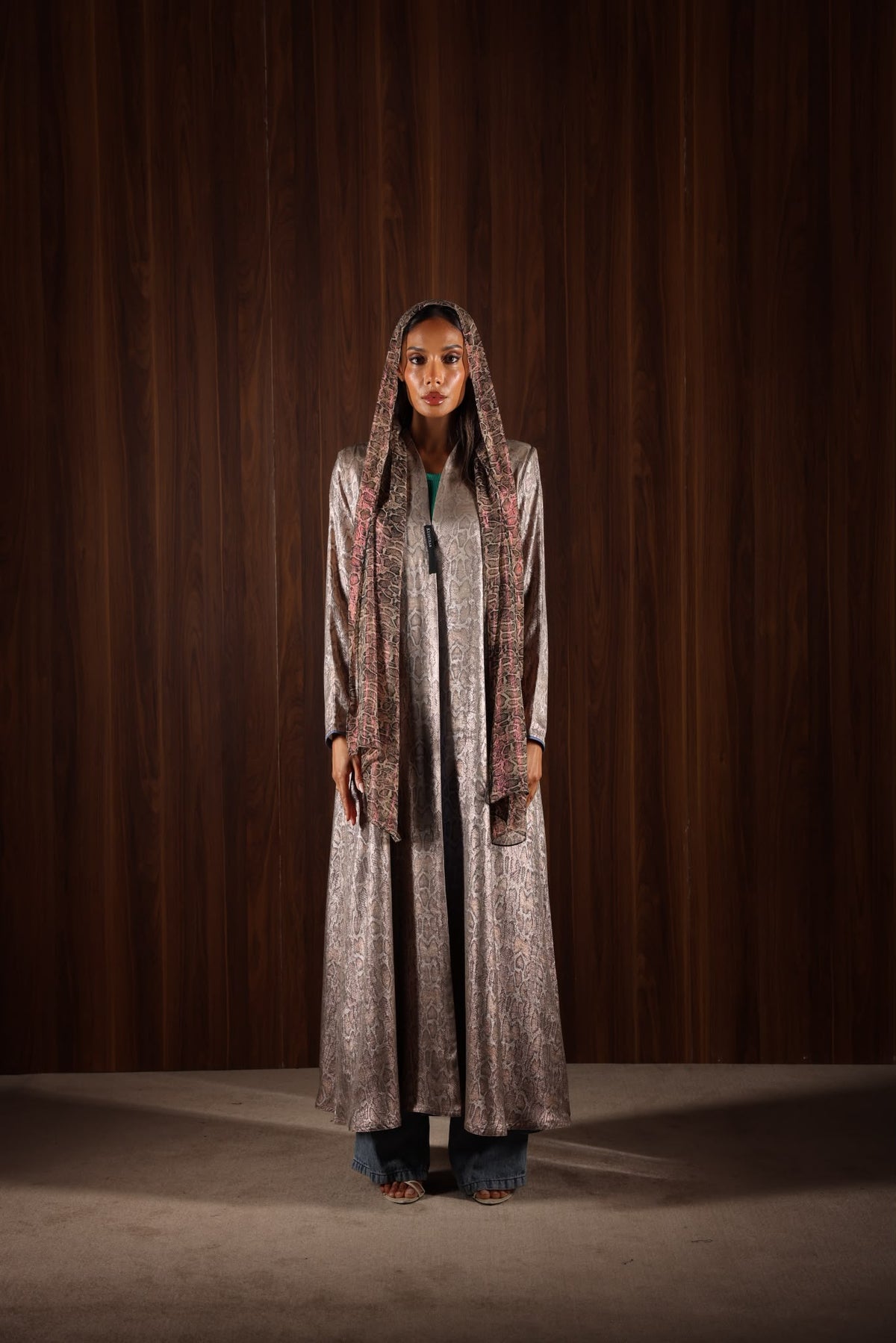Viper Shimmer Abaya