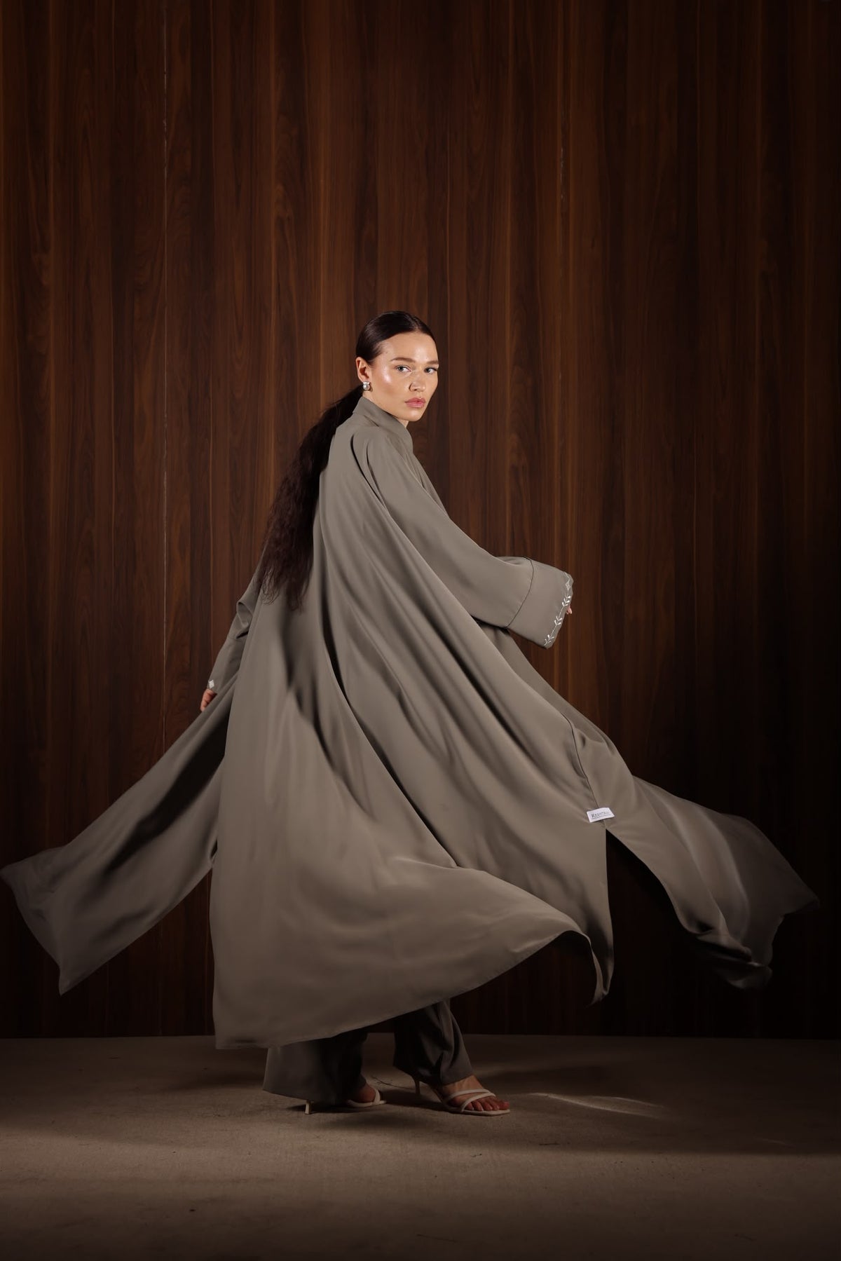 Drift Abaya
