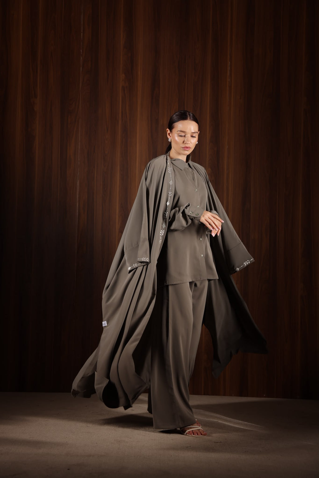 Drift Abaya