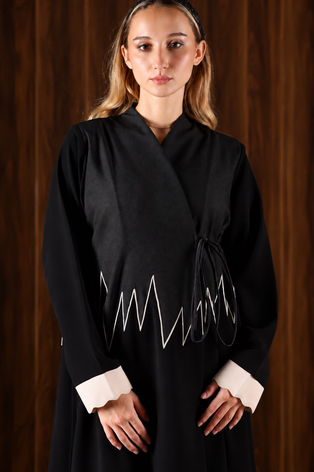 Pulse Abaya