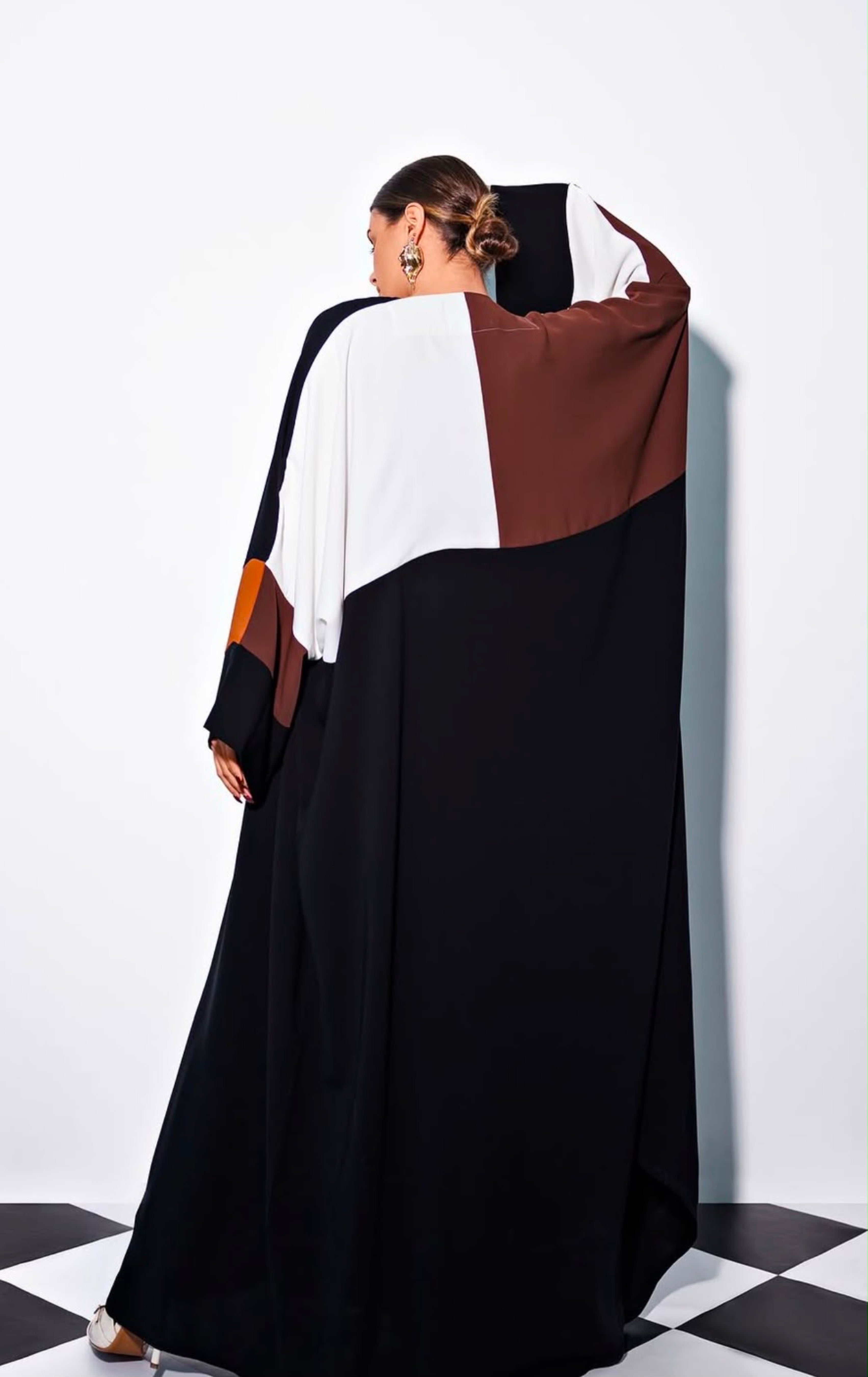 Reem Abaya and Dress image 3