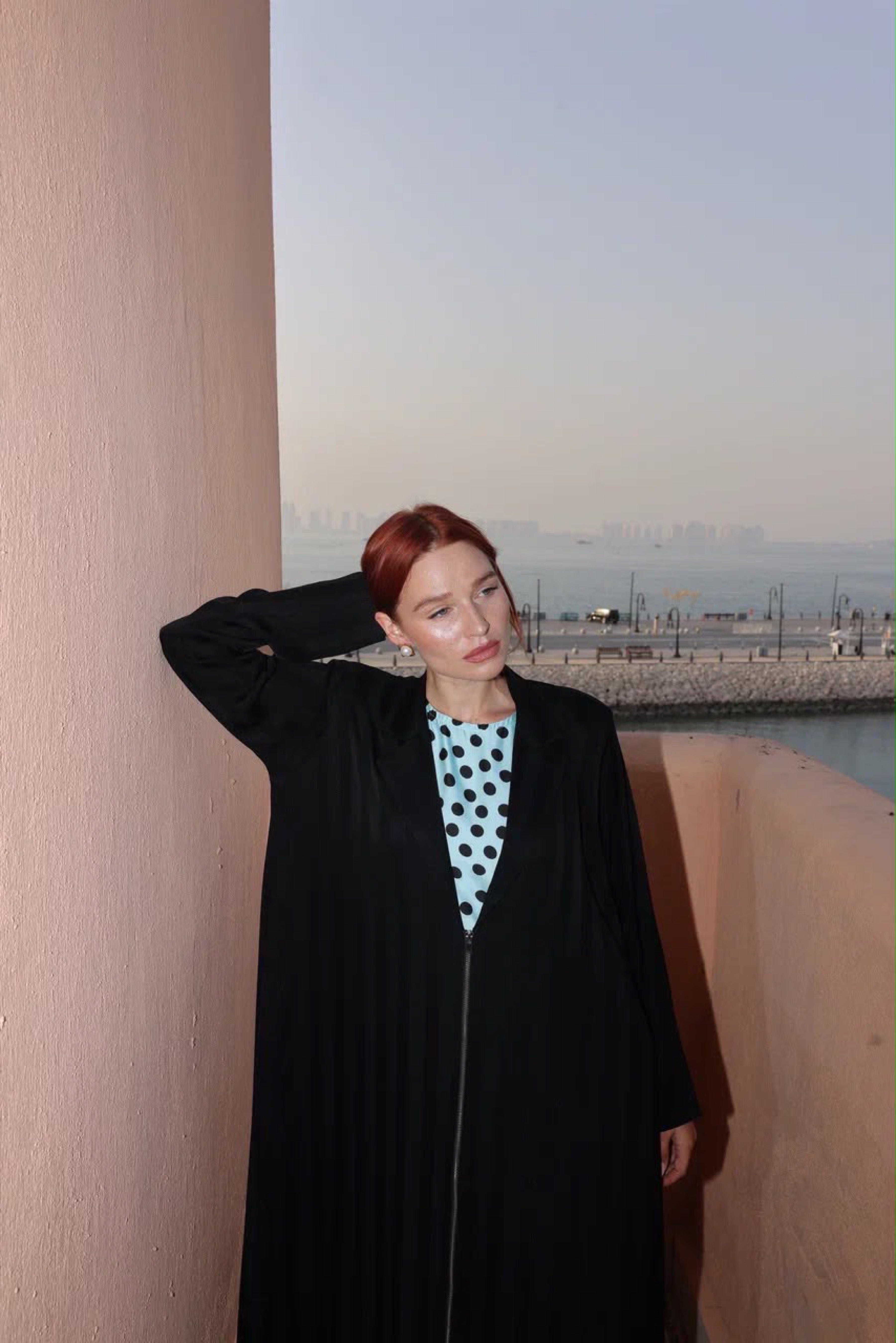 Signature Zip Abaya image 3