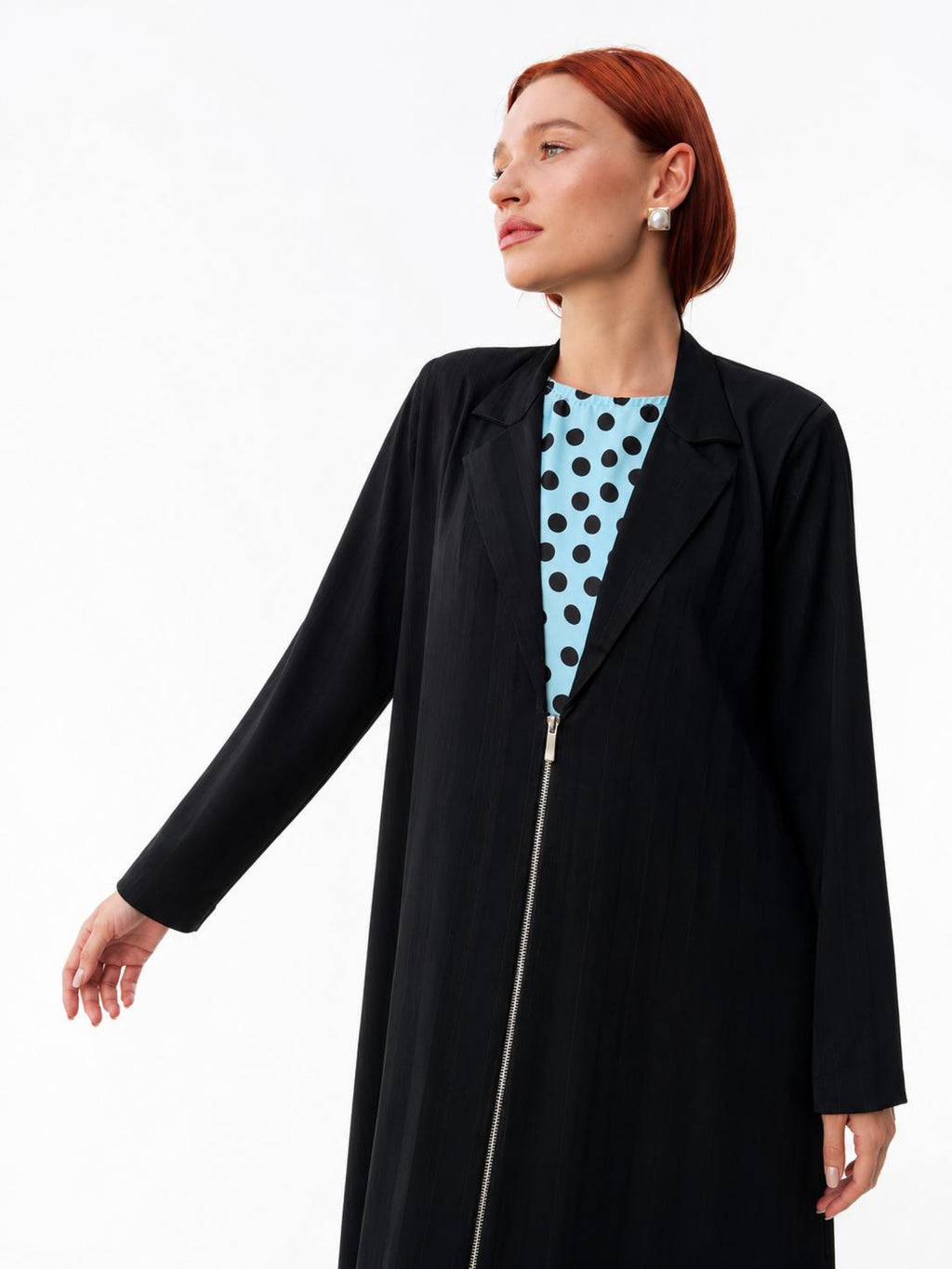 Signature Zip Abaya image 4