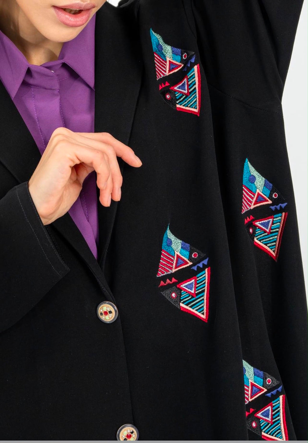 Tribal Echo Abaya image 3